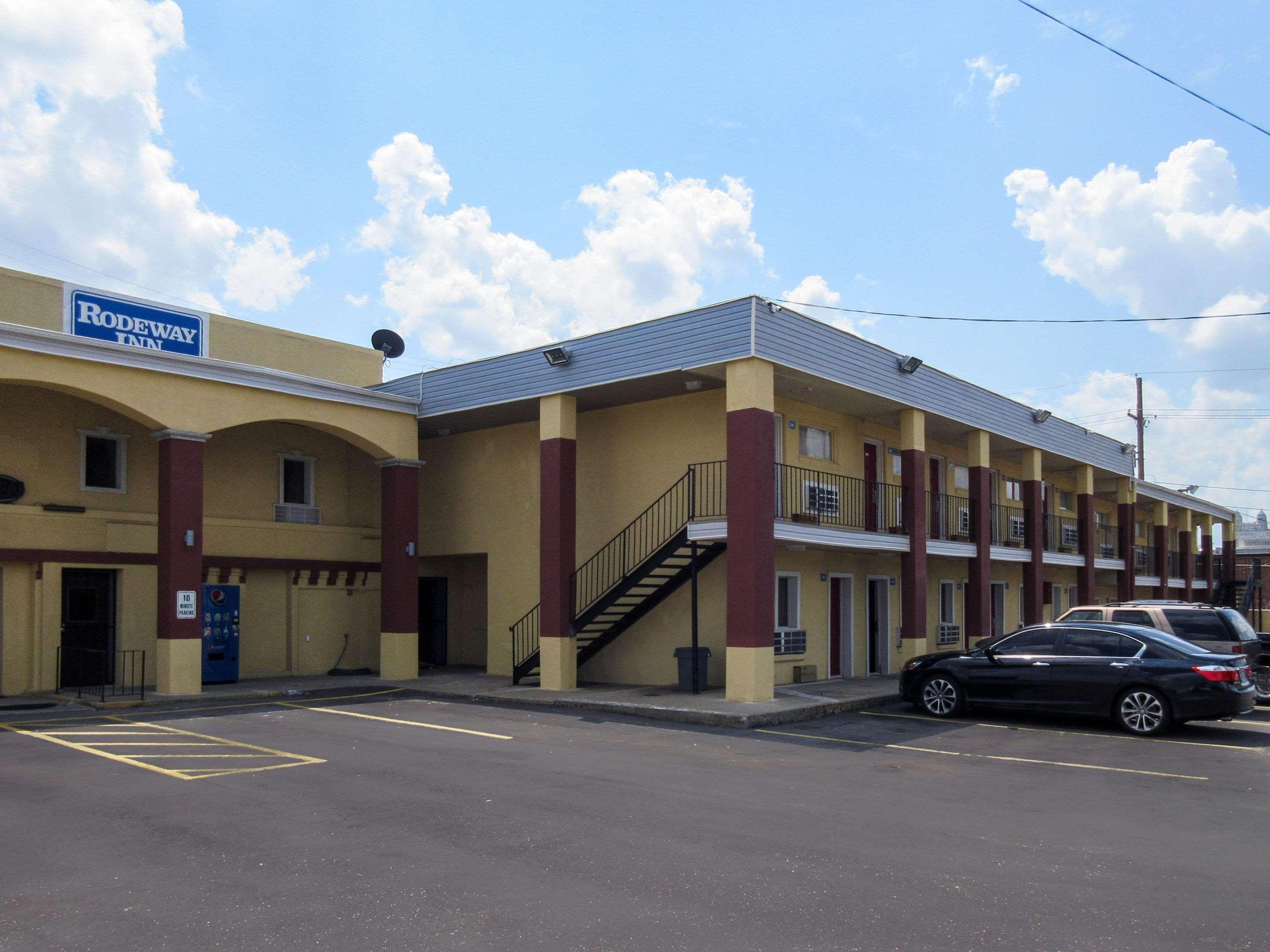 Rodeway Inn Kansas City Exteriér fotografie