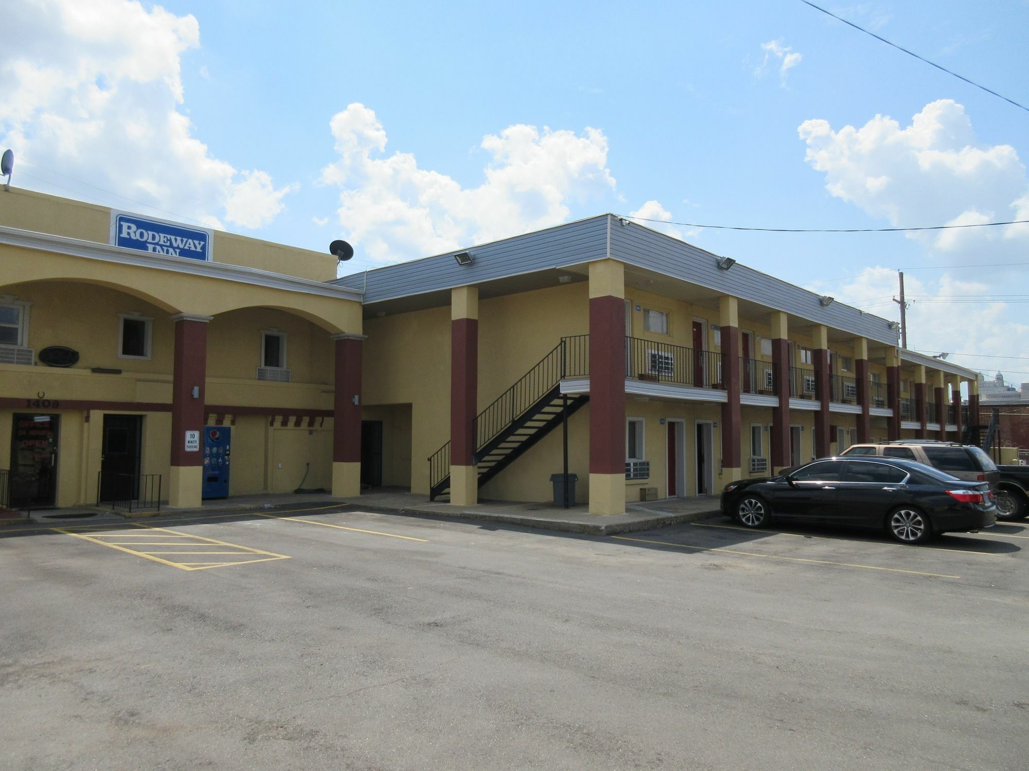 Rodeway Inn Kansas City Exteriér fotografie